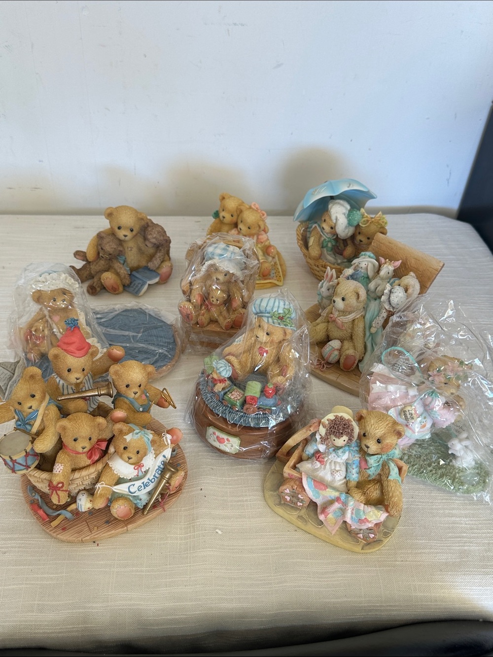 🥕 Bundle of 10 Cherished Teddies Collectible Bears